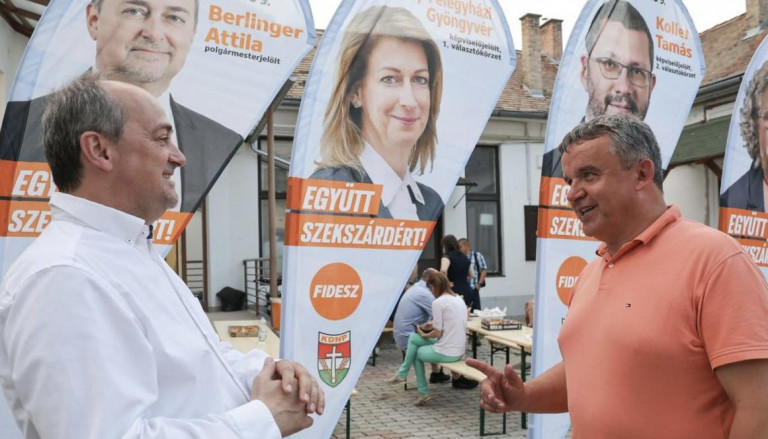 Hadházy: Szekszárdi fideszes képviselőtől vesz élelmiszercsomagot a fideszes önkormányzat