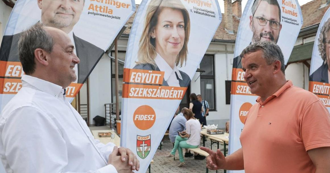 Hadházy: Szekszárdi fideszes képviselőtől vesz élelmiszercsomagot a fideszes önkormányzat