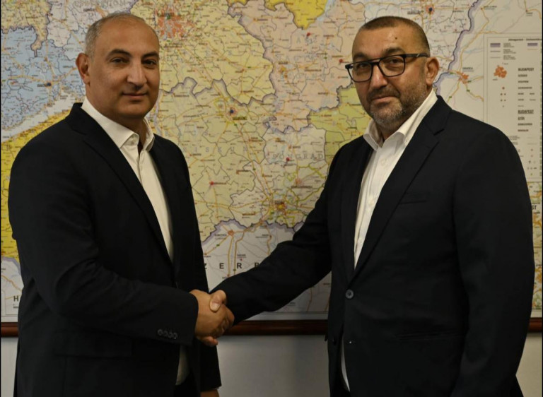 „Mások érdekeit nézik” – otthagyta a fideszes roma közösséget az országos önkormányzati elnök