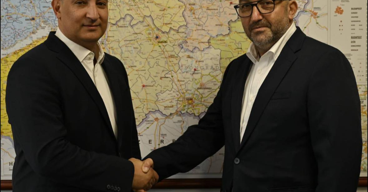 „Mások érdekeit nézik” – otthagyta a fideszes roma közösséget az országos önkormányzati elnök Kép
