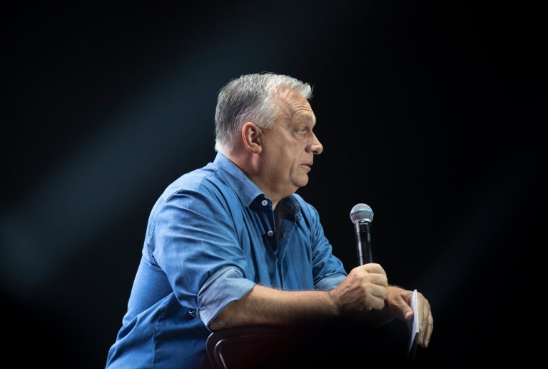 Orbánnak ma már személyesen kell kampányolnia a cigány szavazatokért