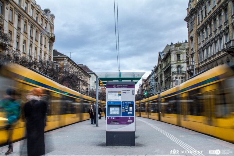 Tíz százalékkal emelné a jegyárakat a BKK