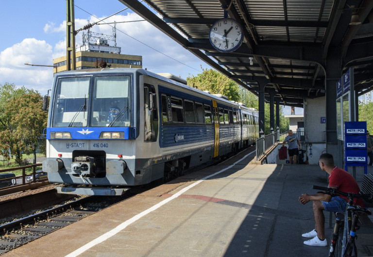 Lázárék azt szeretnék, ha a MÁV működése jobban hasonlítana a piaci működéshez, mint az állami struktúrához