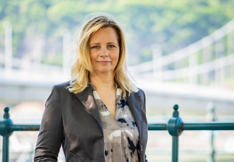 Bródy János felesége indul a választáson Juhász Péter csapatában