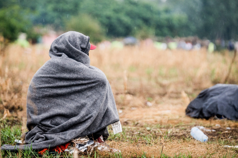 Uniós joggal megy szembe, hogy Magyarország területén nem lehet beadni menedékkérelmet