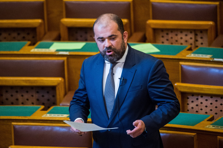 Tiltott rendezvény tartottak Dunavarsányban a fideszes képviselővel együtt