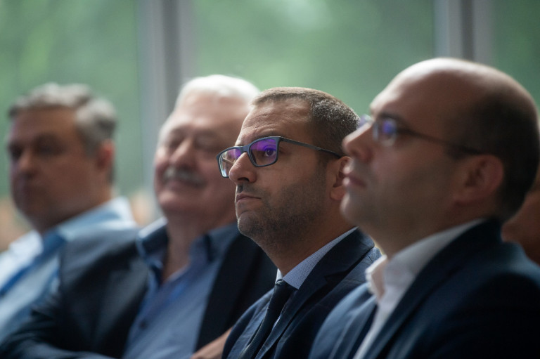 „Szuverenitásvédelmi jogszabályokat” sürget Lánczi Tamás
