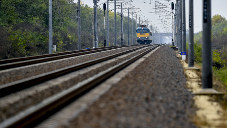 A biztosítórendszer állította meg az InterCityvel szemben haladó tehervonatot