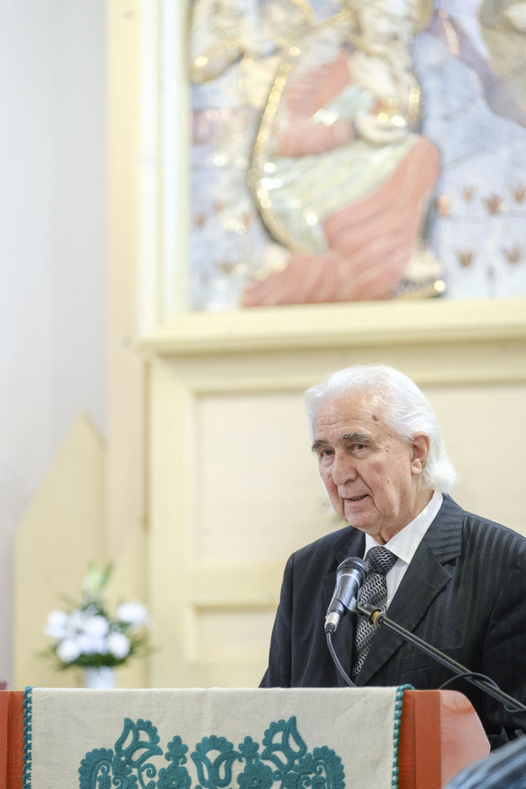 58 év után lemond Veresegyház polgármestere 