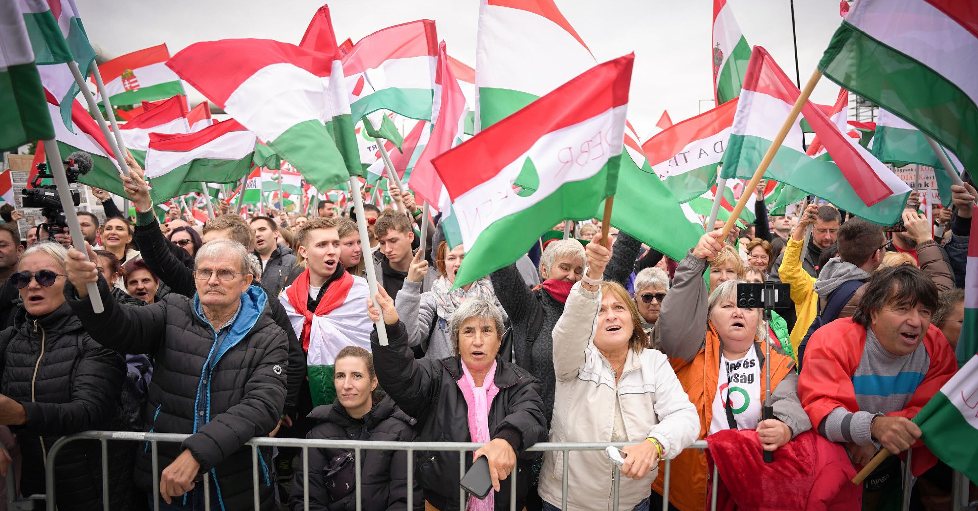 A Republikon szerint a Fidesz 37, a Tisza 36 százalékon áll a biztos pártválasztók között