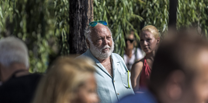 Andy Vajna egykori ingatlanos cége a Tiborcz-féle „rekreációs” Fonográf klub szomszédságában épít villaparkot