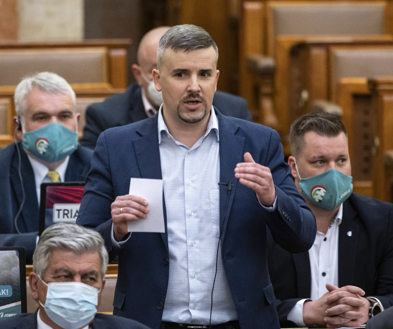 Egy dunakeszi jobbikos Jakab ellen kezdeményez etikai vizsgálatot 