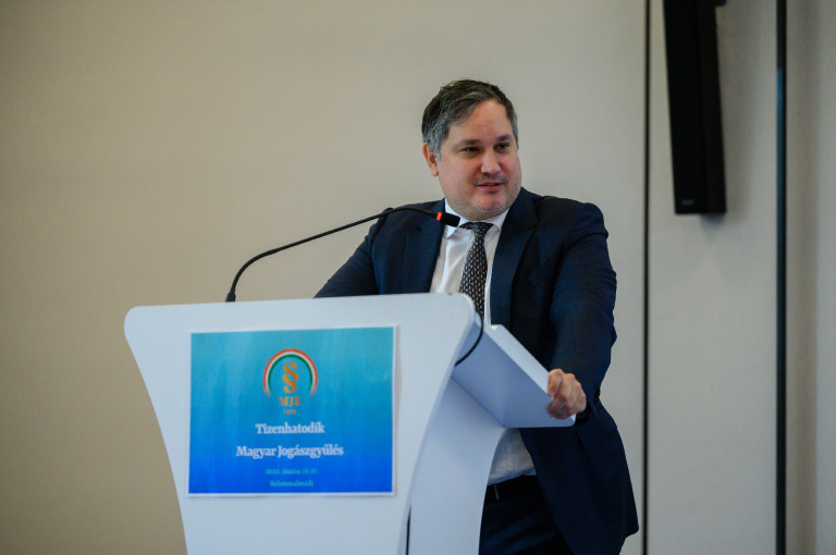 Nagy Márton behívta a Mol vezetőit a magas üzemanyagárak miatt