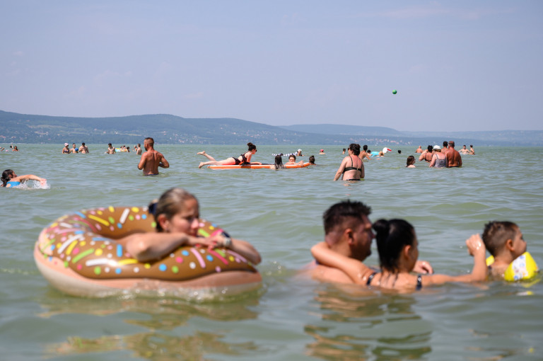A magyarok kétharmada nem tud nyaralni menni 