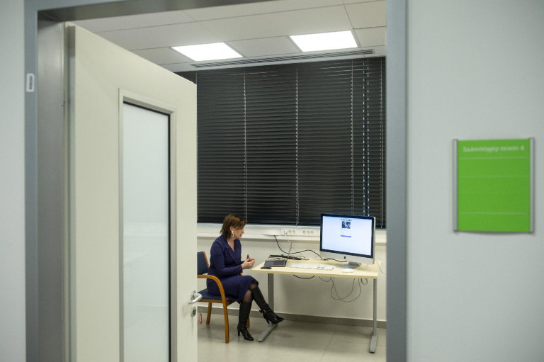 Horvátország két nap online oktatással állítaná meg a járvány terjedését