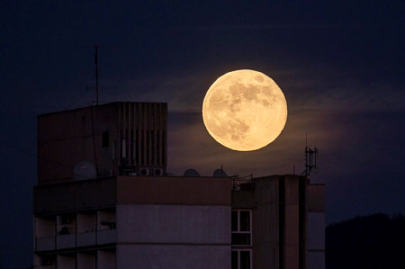 A NASA attól tart, hogy Kína kolonizálná a Holdat