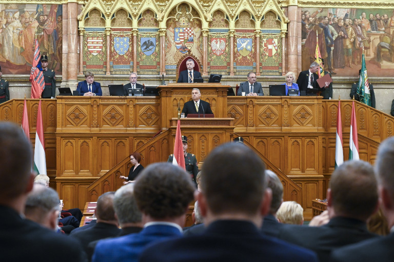 Vitanapot kezdeményez a Momentum az oktatásról