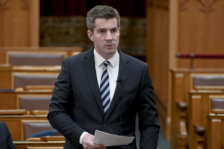 Kocsis Máté: Jó lenne tudni, miért adott kegyelmet Novák Katalin K. Endrének