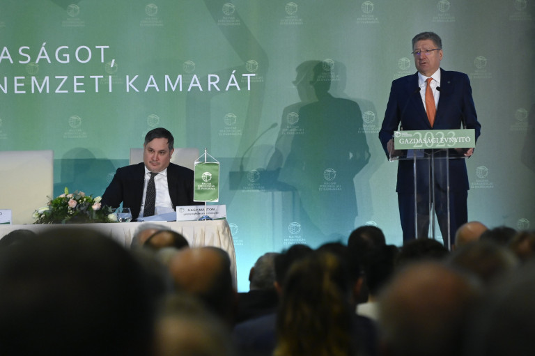 Parragh: Az igazi kockázat, hogy mikor éri utol Románia Magyarországot