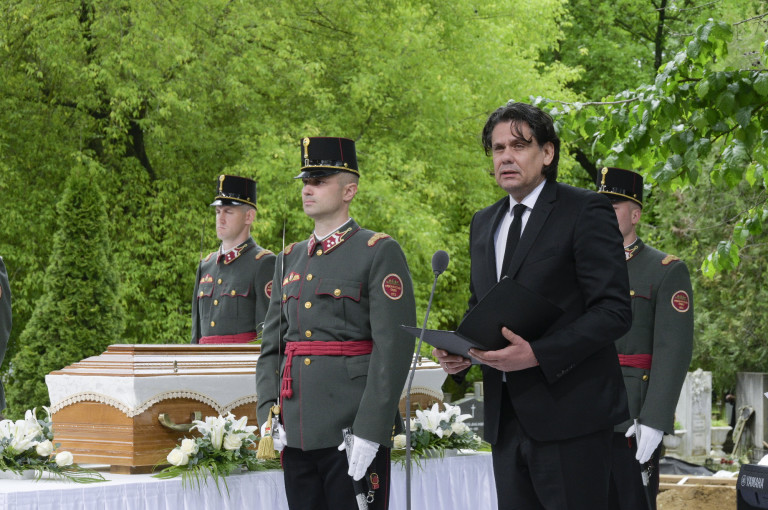 Eltemették Bajkai Istvánt, a Fidesz alapító tagját