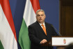 „Orbán két nő szoknyája mögé bújt, de magyarázattal tartozik”