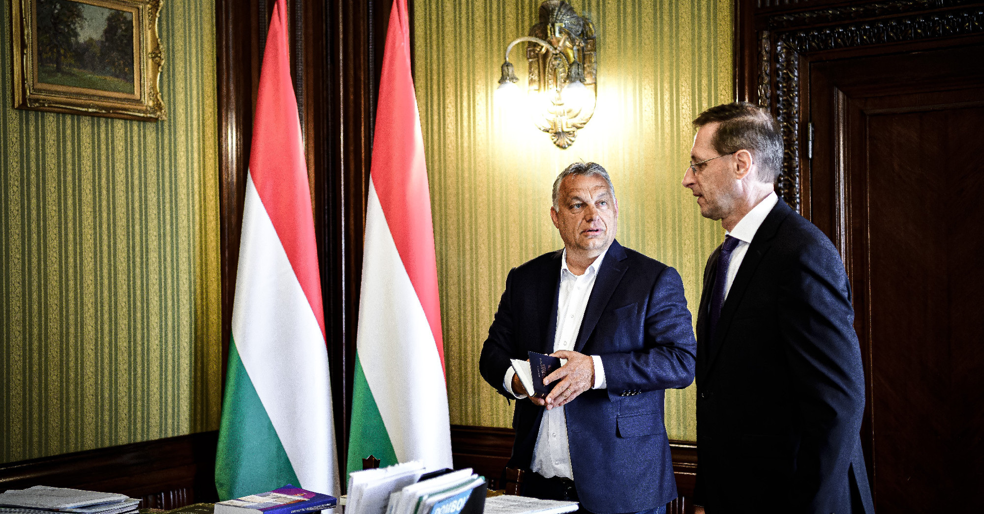Extra kéréssel fordul Varga Mihályhoz a kecskeméti ellenzék