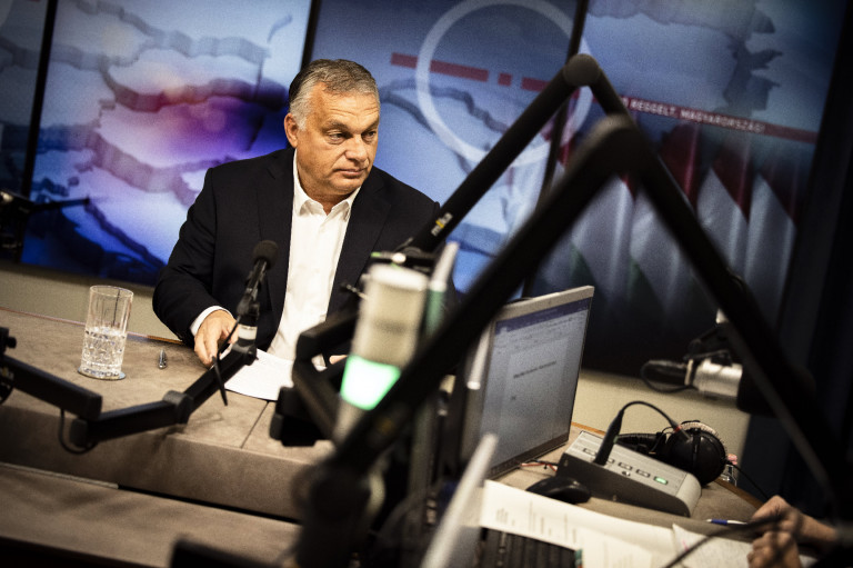 Orbán egy éve anyázott, ha takarékosságról volt szó