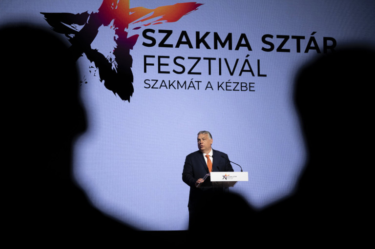Orbán üzenete a fiataloknak: Magyarország az egyik legjobb hely!