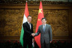 Magyarország és Kína kész erősíteni a „béketábor hangját”