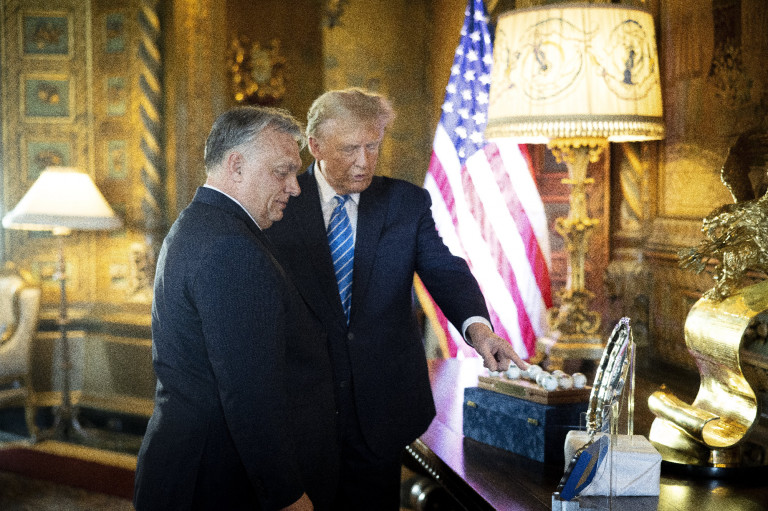 Átlátszó: Százmilliókat költ a kormány Amerikában