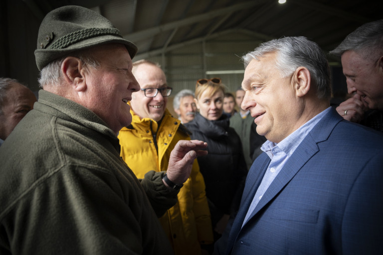 Nemesgörzsönyi magtárban indította be a kampányt Orbán Viktor