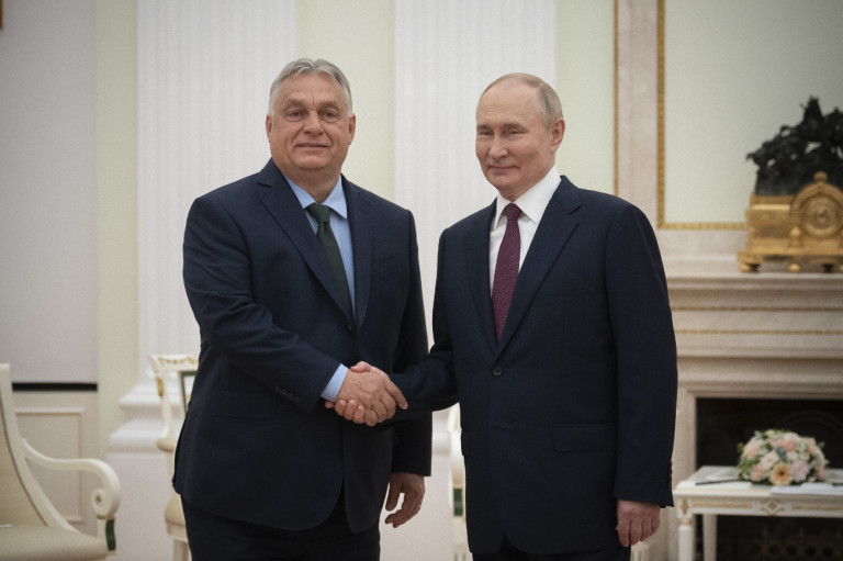 Putyinnak évek óta üzemel a saját digitális hadserege, amilyenről Orbán csak álmodik
