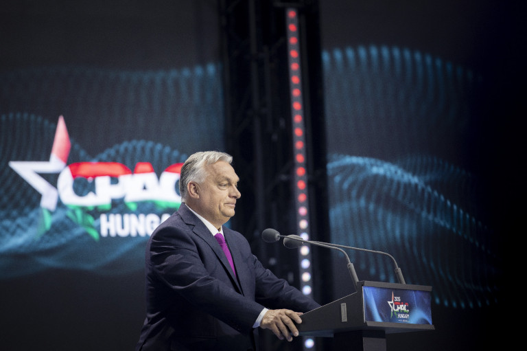A gyermekvédelem és egy kampányrendezvény: Orbán képtelen elszakadni a saját „valóságától”