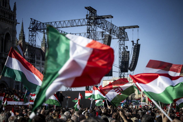 Áprilisban választunk: nemzeti számháború, igazi hamis zászló és egy kellemes kijevi kiruccanás