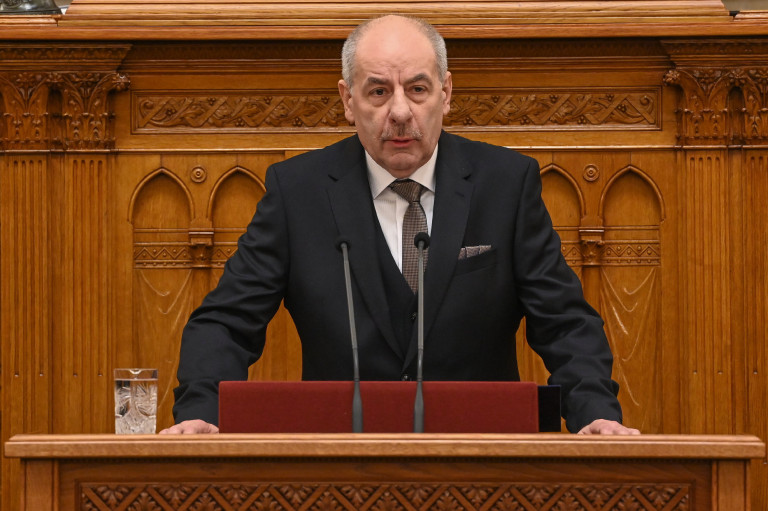 Magyar Péter: Sulyok Tamás kezdjen egyeztetéseket az előrehozott választásokról