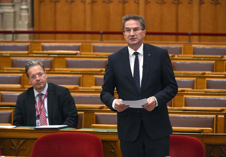 Ügyészként dolgozik az a volt BM-munkatárs, akit Völnerék nyomtak be szakvizsgára