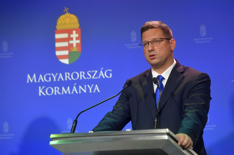 Gulyás Gergely: Pereket indíthat a kormány az Európai Bizottság ellen