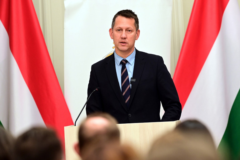 Titkolja a Szociális és Gyermekvédelmi Főigazgatóság, hogy milyen bántalmazási ügyekben tett 1030 feljelentést 2024-ben