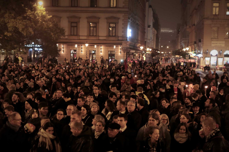 A státusztörvény miatt buszsofőrnek áll a tanár, nettó 500-600 ezer forintot fog keresni