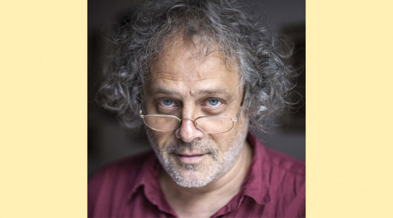 Forgách András: Tobozok  