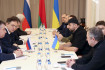 Videokonferencián folytatják az orosz-ukrán tárgyalásokat