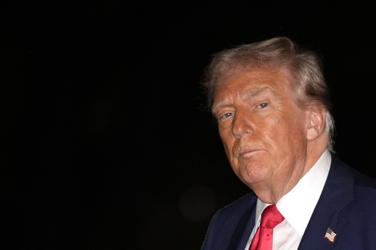 Trump „nem viccel”, belevágna egy harmadik elnöki ciklusba is