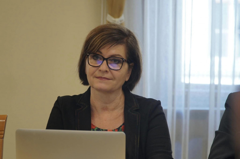 Kálmán Olga bemutatja az osztrák és magyar árakat