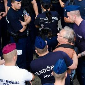 Elvitte a rendőrség munkatársunkat a Városligetből! – Janisch Attila reagálása