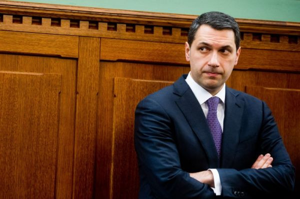 Lázár nem szavazza meg a kormánymegbízottak főispánná való átnevezését
