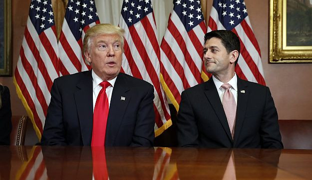 Az első nagy döntések: Trump egy kicsit becsicskult a republikánus elitnek