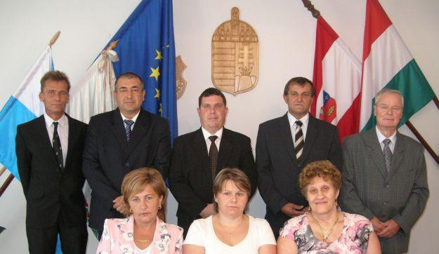 Mocskos kampány, öngyilkosság, kiszolgáltatottság – Igaz történet a NER világából