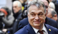 Orbán Viktor kormánya még gyorsan adott Orbán Viktornak 3 milliárdot meg némi aprót karácsonyra