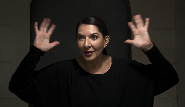 „A nosztalgia időpocsékolás” - Marina Abramović performanszművész