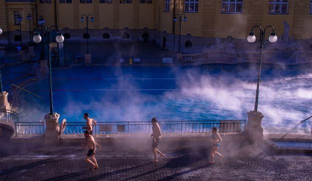 Kutyák, kacsák, korcsolyázók – a leghidegebb hétvége képei